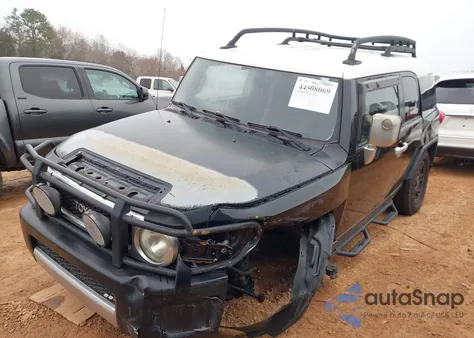 2007 Toyota Fj Cruiser из США, поврежденный, VIN JTEBU11F970013440